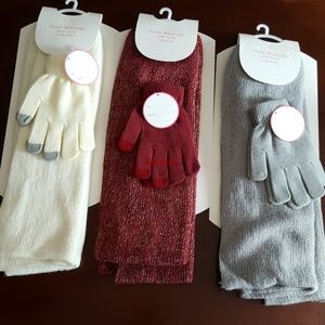 ISAAC MIZRAHI 2 Pc Infinity Knit Scarf & Glove Set